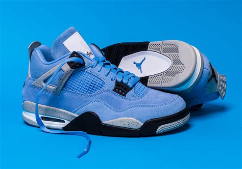 jordan 4 university blue retro.